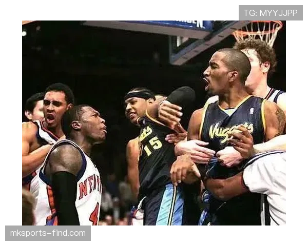 比赛中球员受伤倒地，裁判为何有时不停表？规则拆解